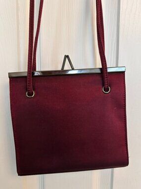 Lord & Taylor Burgundy shoulder bag-EVC